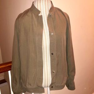 Kate Hill Casual Olive Green button up long sleeve